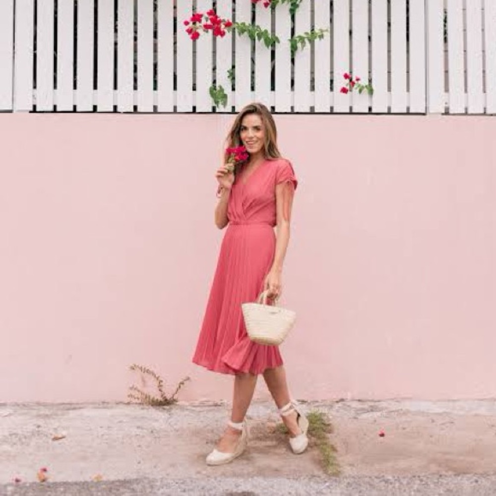 Gal Meets Glam Elegant Pink Dress